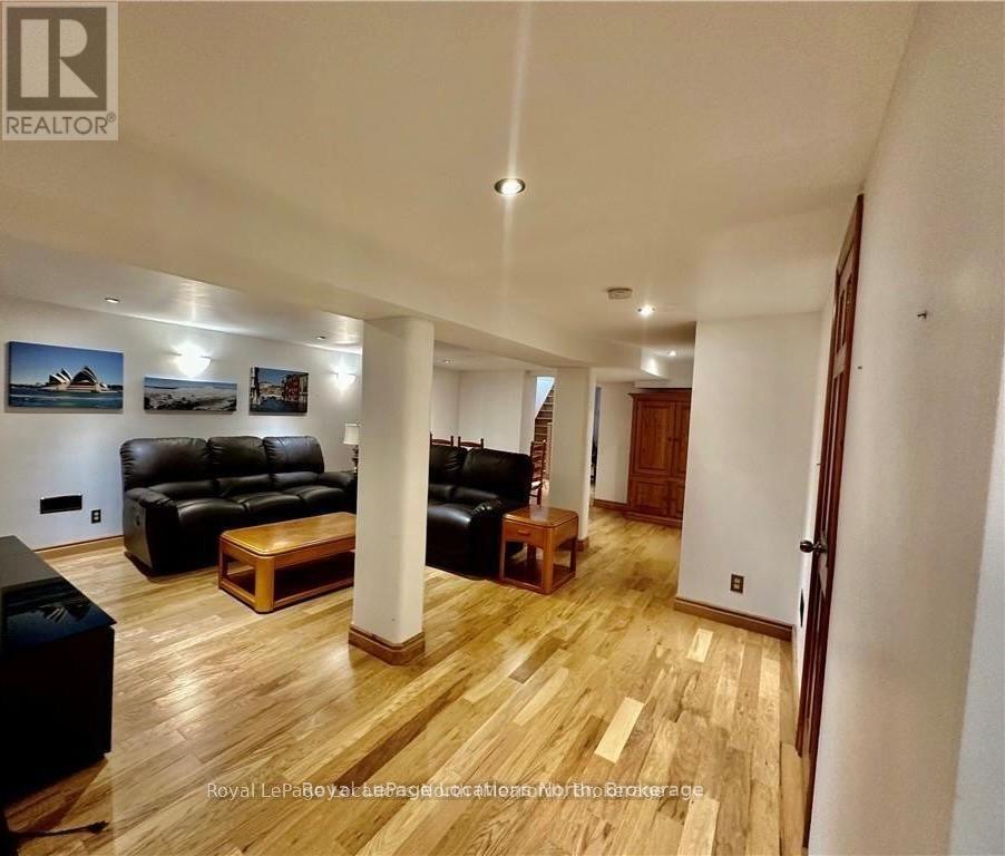 Lower - 305 Eliza Street, Meaford, Ontario  N4L 1B2 - Photo 12 - X12556630