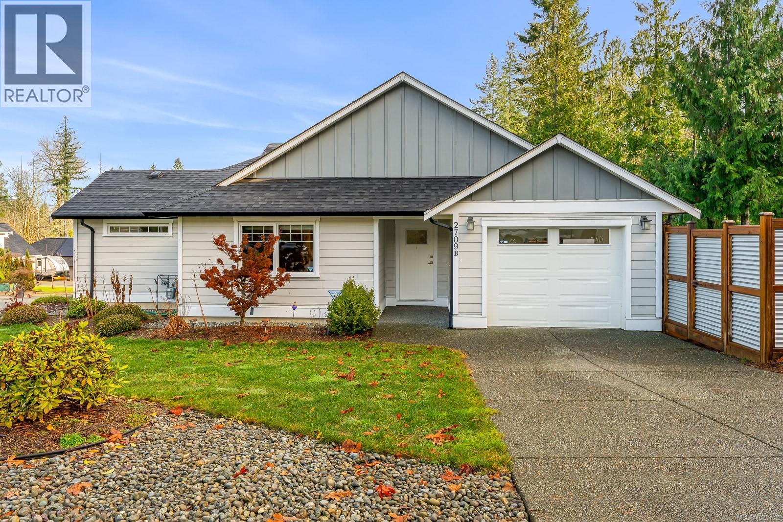 B 2709 Bickle St, Courtenay, British Columbia