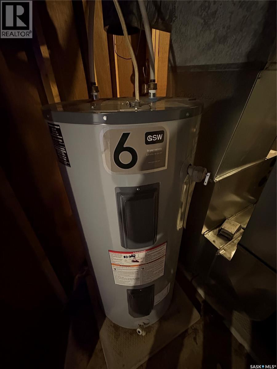 115 2nd Avenue S, Pelly, Saskatchewan  S0A 2Z0 - Photo 8 - SK024248