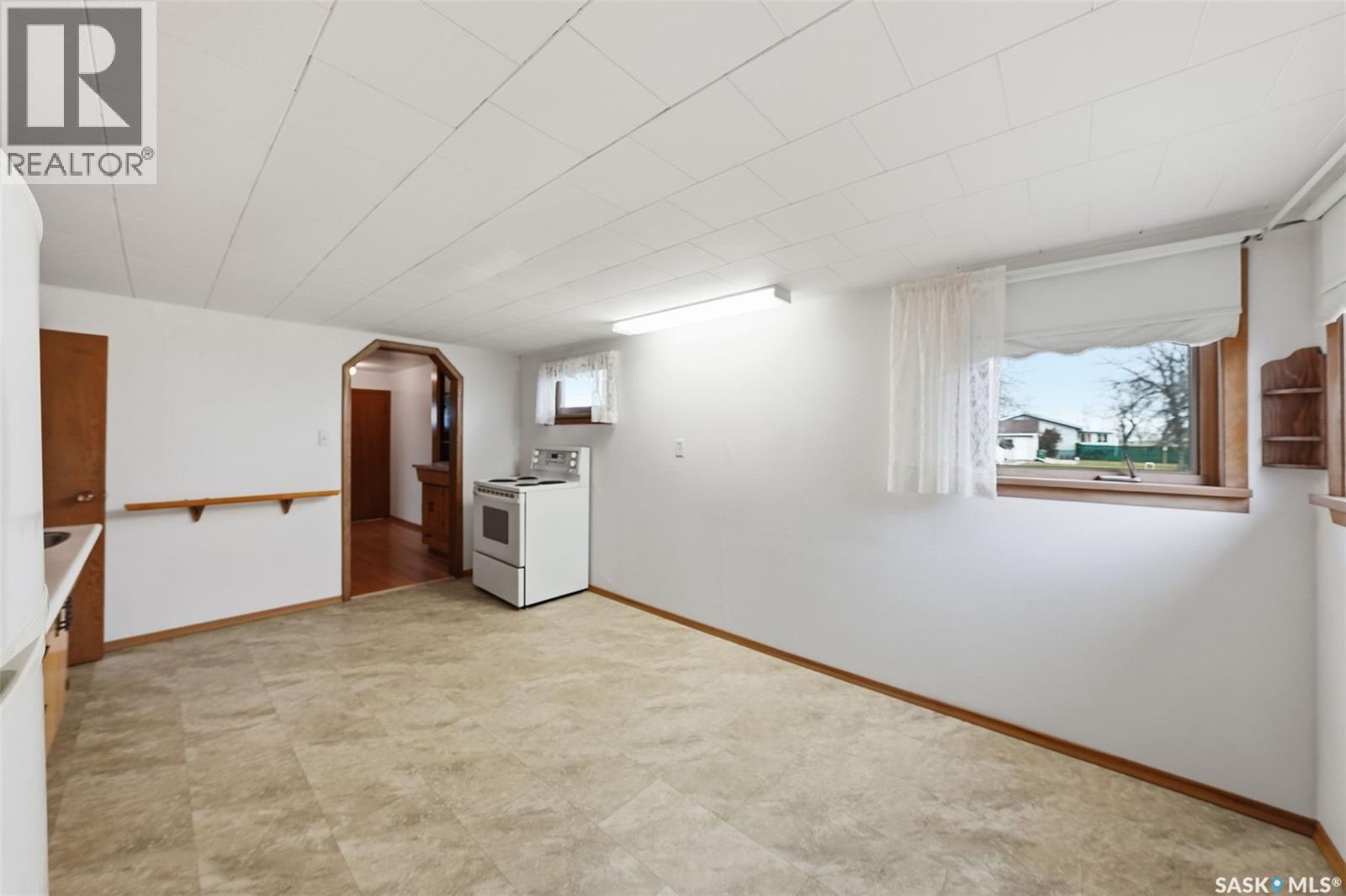 624 Saskatchewan Avenue, Imperial, Saskatchewan  S0G 2J0 - Photo 7 - SK024171