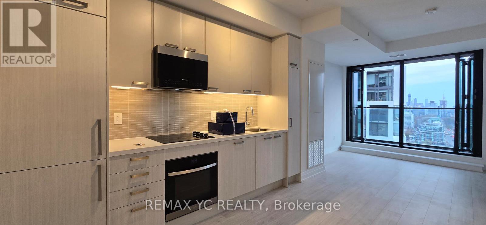 2106 - 20 SOUDAN AVENUE, Toronto, Ontario