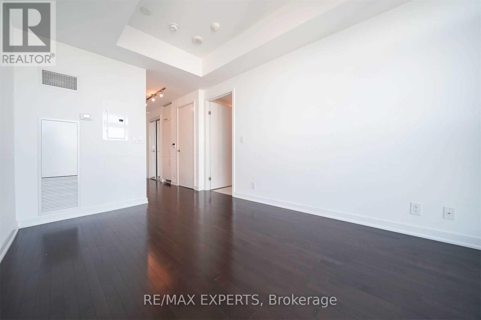 5202 - 14 York Street, Toronto, Ontario  M5J 2Z2 - Photo 6 - C12556700