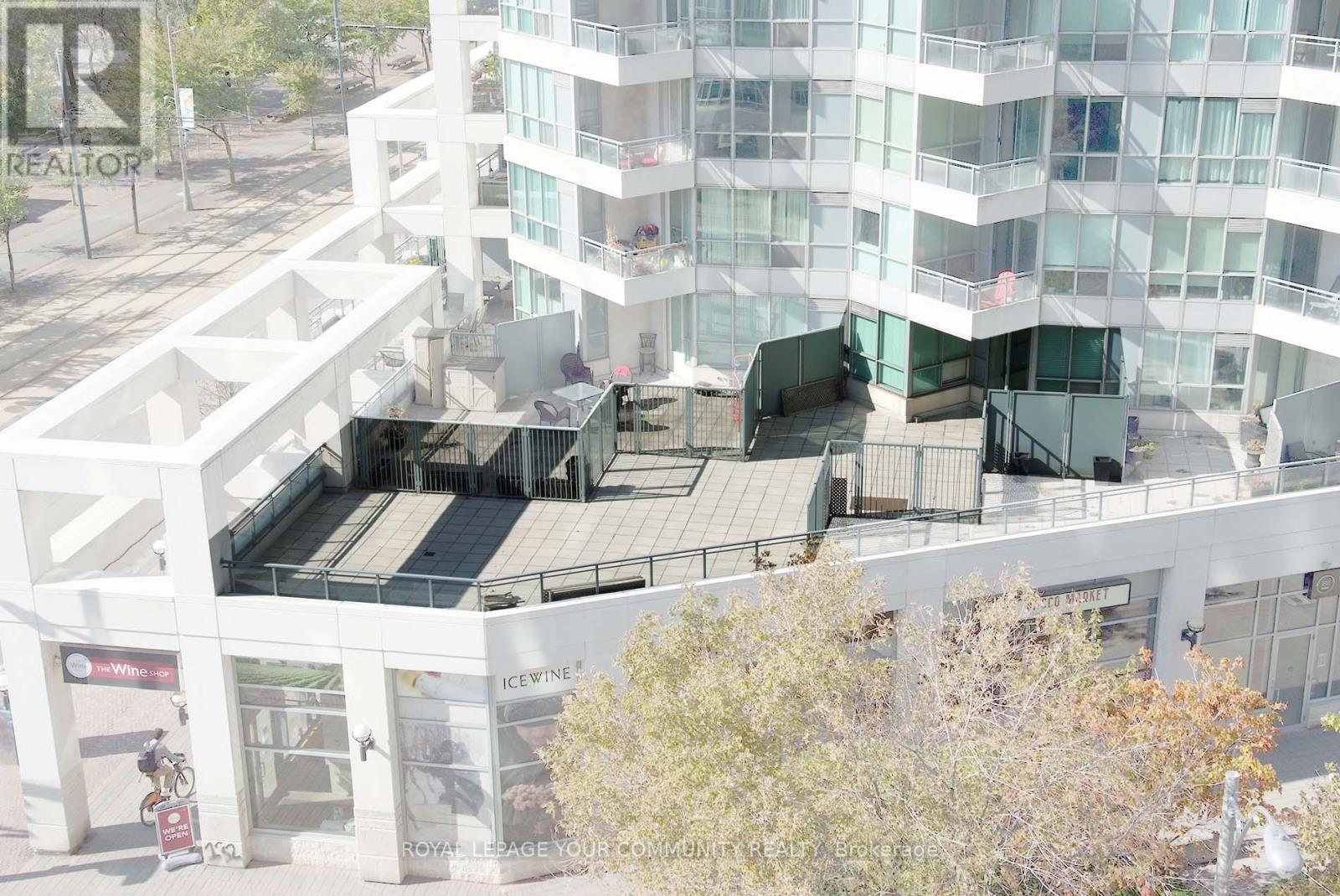 205 - 228 Queens Quay W, Toronto, Ontario  M5J 2X1 - Photo 2 - C12556708