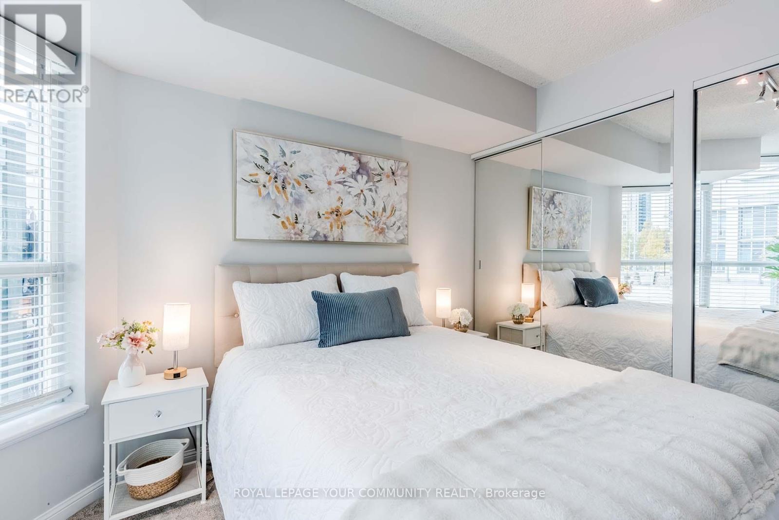 205 - 228 Queens Quay W, Toronto, Ontario  M5J 2X1 - Photo 20 - C12556708