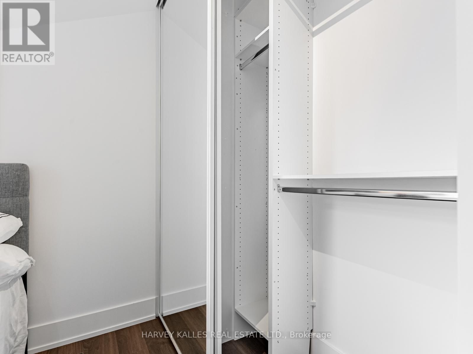 419 - 111 St Clair Avenue W, Toronto, Ontario M4V 1N5 - Photo 23 - C12556722