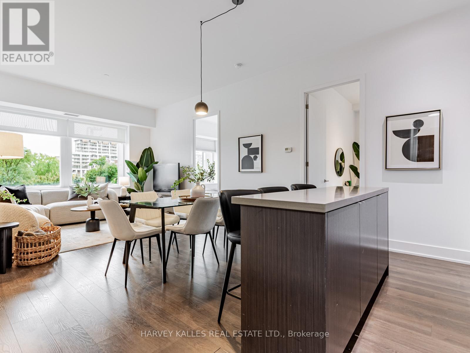 419 - 111 St Clair Avenue W, Toronto, Ontario M4V 1N5 - Photo 4 - C12556722