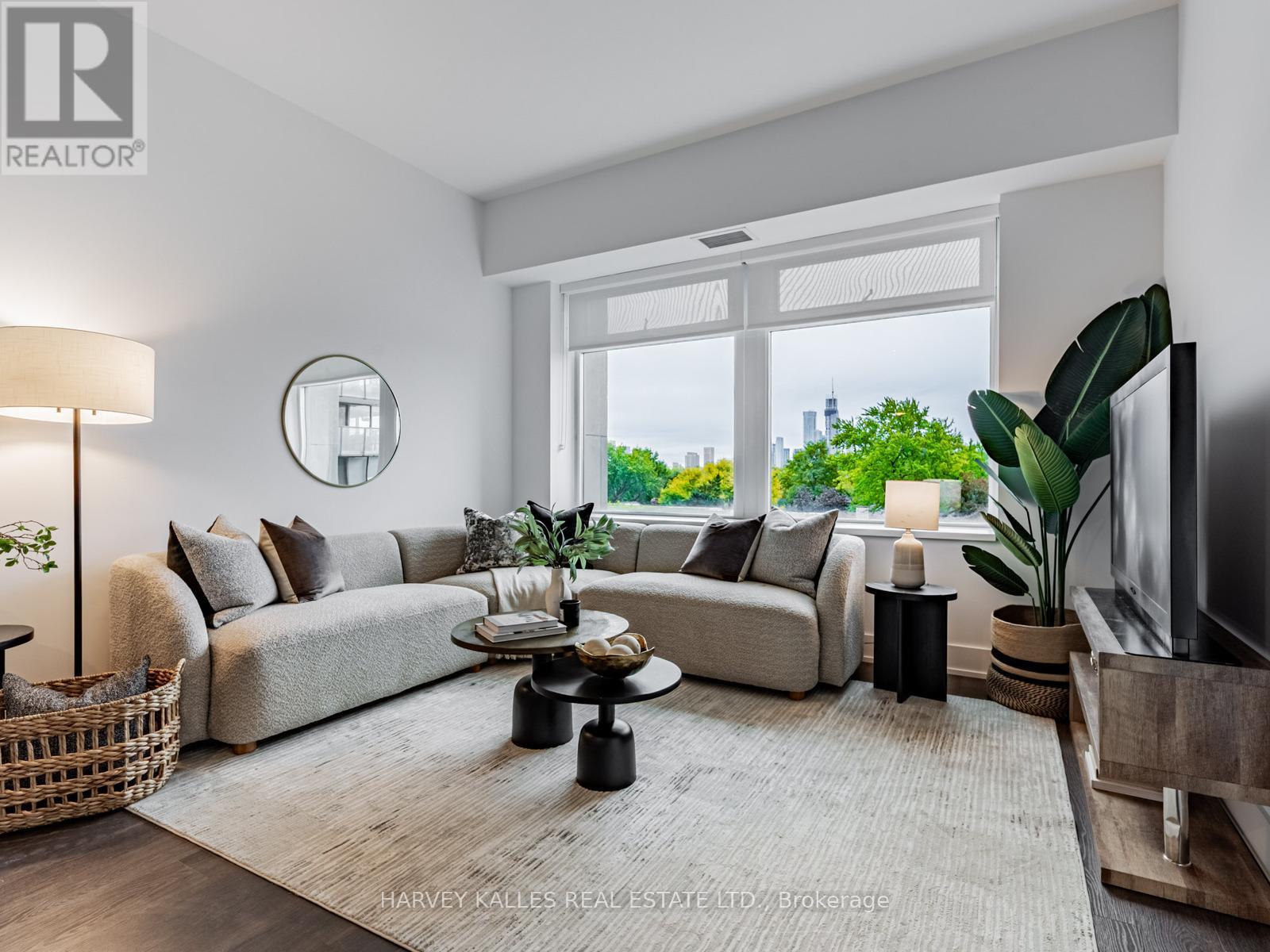 419 - 111 St Clair Avenue W, Toronto, Ontario M4V 1N5 - Photo 9 - C12556722