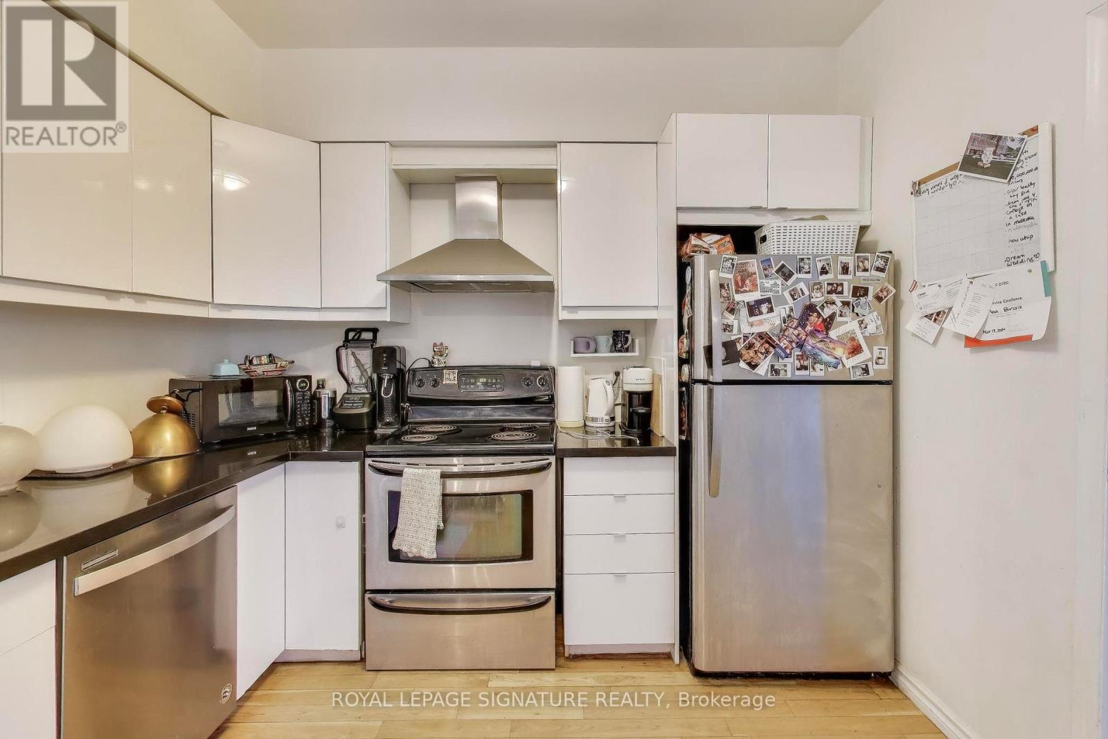 9 Havelock Street, Toronto, Ontario  M6H 3B3 - Photo 5 - C12556772