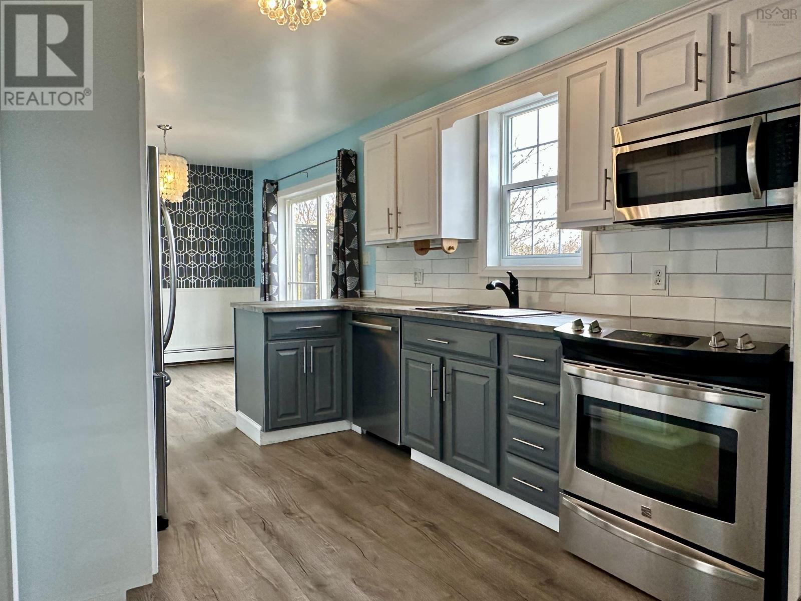 261 Cottage Road, Sydney, Nova Scotia  B1P 2E7 - Photo 9 - 202528211