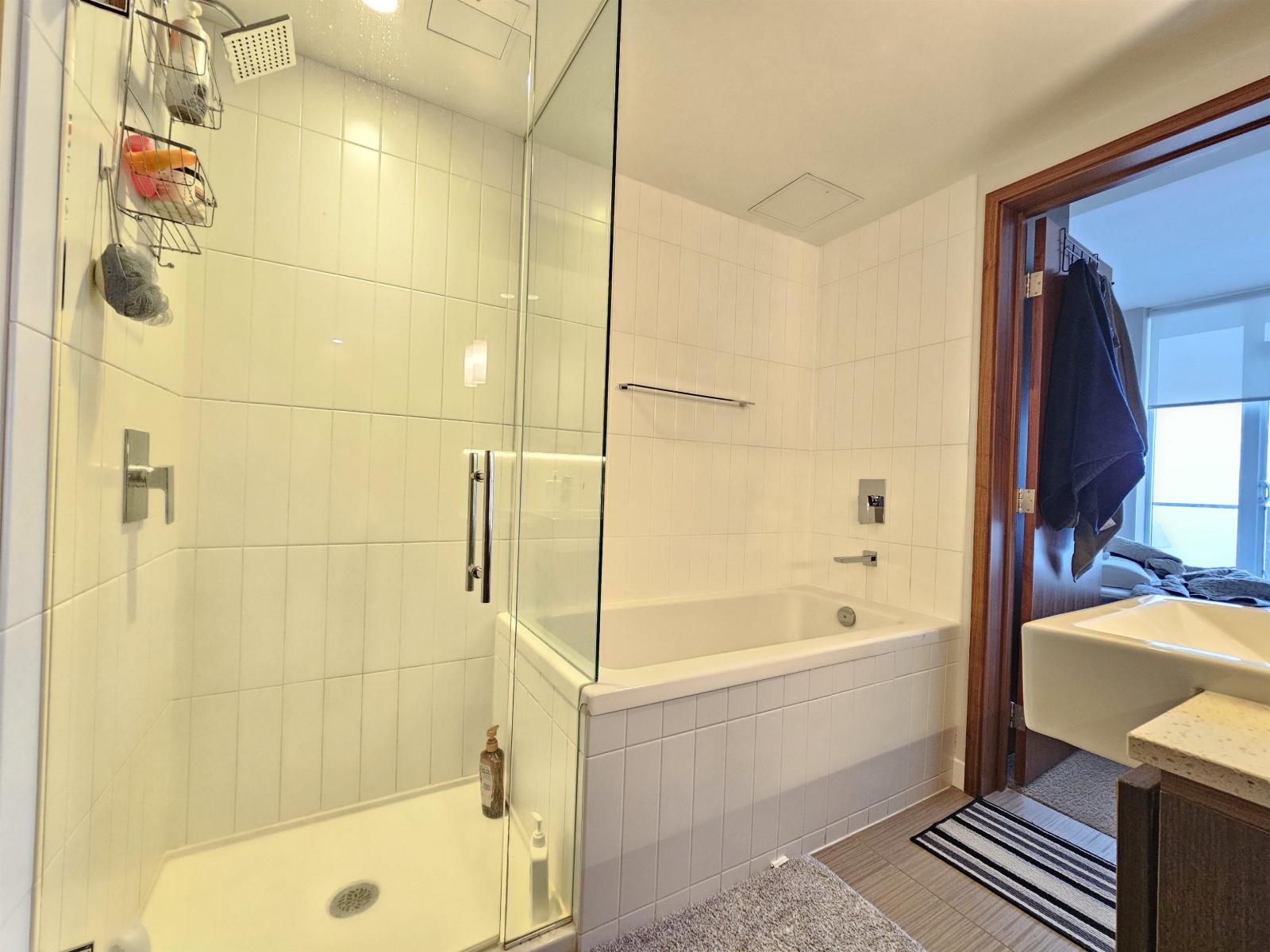 4004 13495 Central Avenue, Surrey, British Columbia  V3T 0K2 - Photo 5 - R3067835