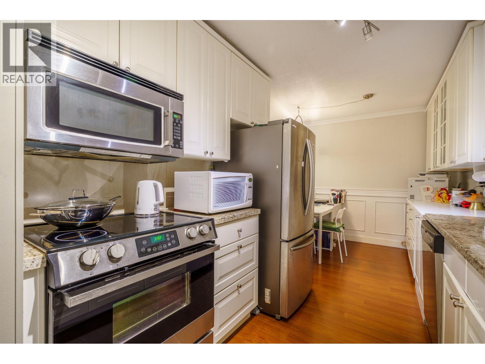 304 327 W 2nd Street, North Vancouver, British Columbia  V7M 1E2 - Photo 6 - R3068439