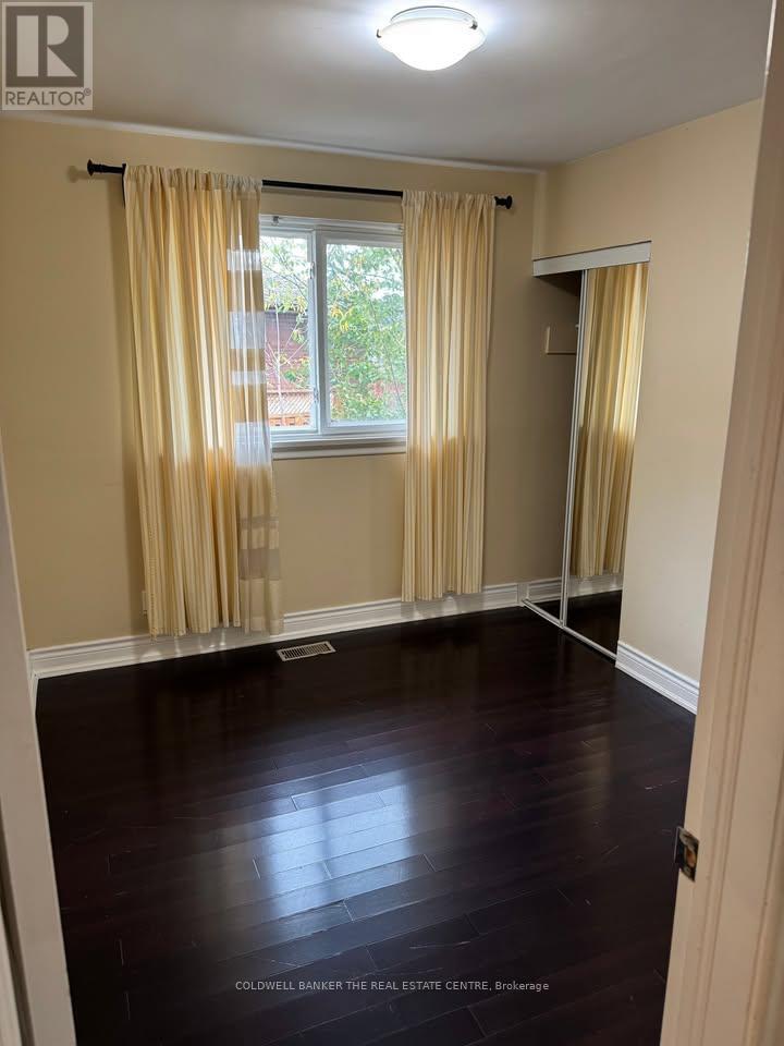 Main-Upper Level - 20 Roseglor Crescent, Toronto, Ontario  M1P 3T6 - Photo 10 - E12556650