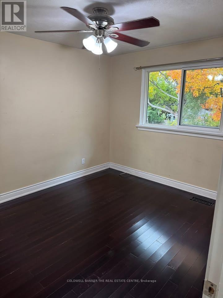 Main-Upper Level - 20 Roseglor Crescent, Toronto, Ontario  M1P 3T6 - Photo 9 - E12556650