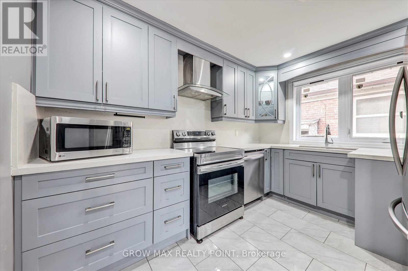 Upper - 184 Canlish Road E, Toronto, Ontario  M1P 1T2 - Photo 13 - E12556738