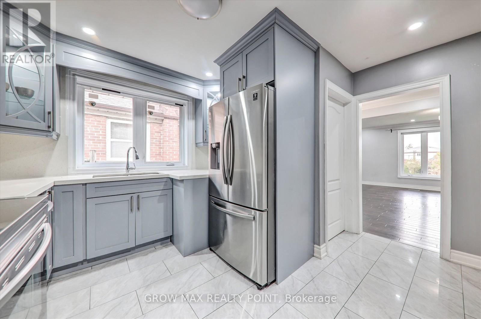 Upper - 184 Canlish Road E, Toronto, Ontario  M1P 1T2 - Photo 14 - E12556738