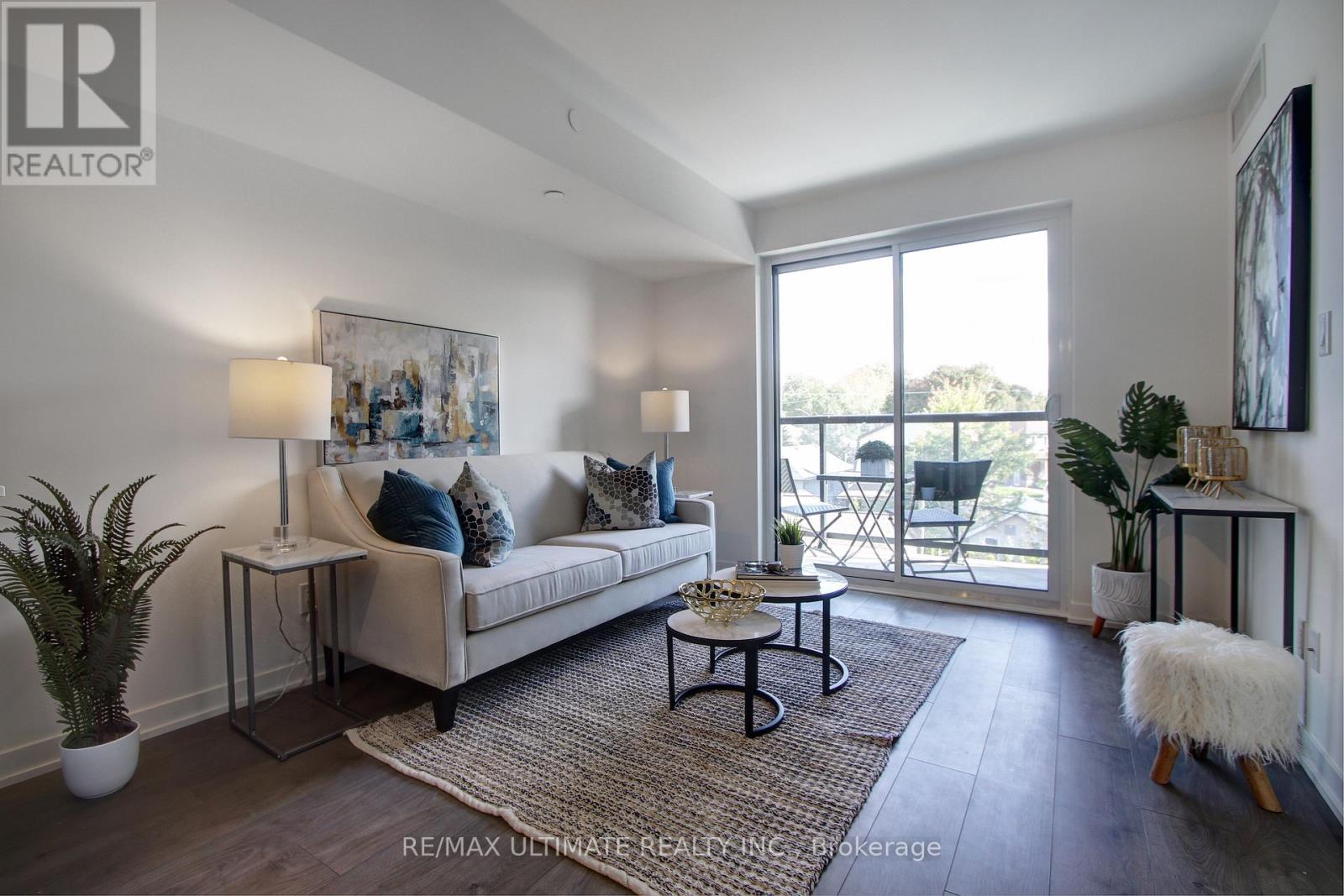 303 - 1401 O'connor Drive, Toronto, Ontario  M4B 2V5 - Photo 3 - E12556758