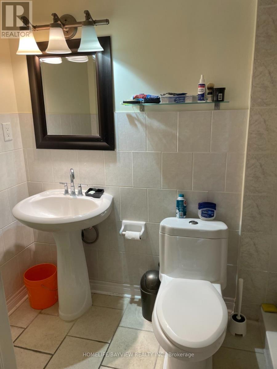 Basement - 32 Four Seasons Crescent, Newmarket, Ontario  L9N 0C3 - Photo 6 - N12556620