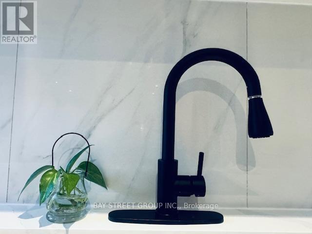 34 Fraser Street, Markham, Ontario  L3T 5H6 - Photo 4 - N12556674