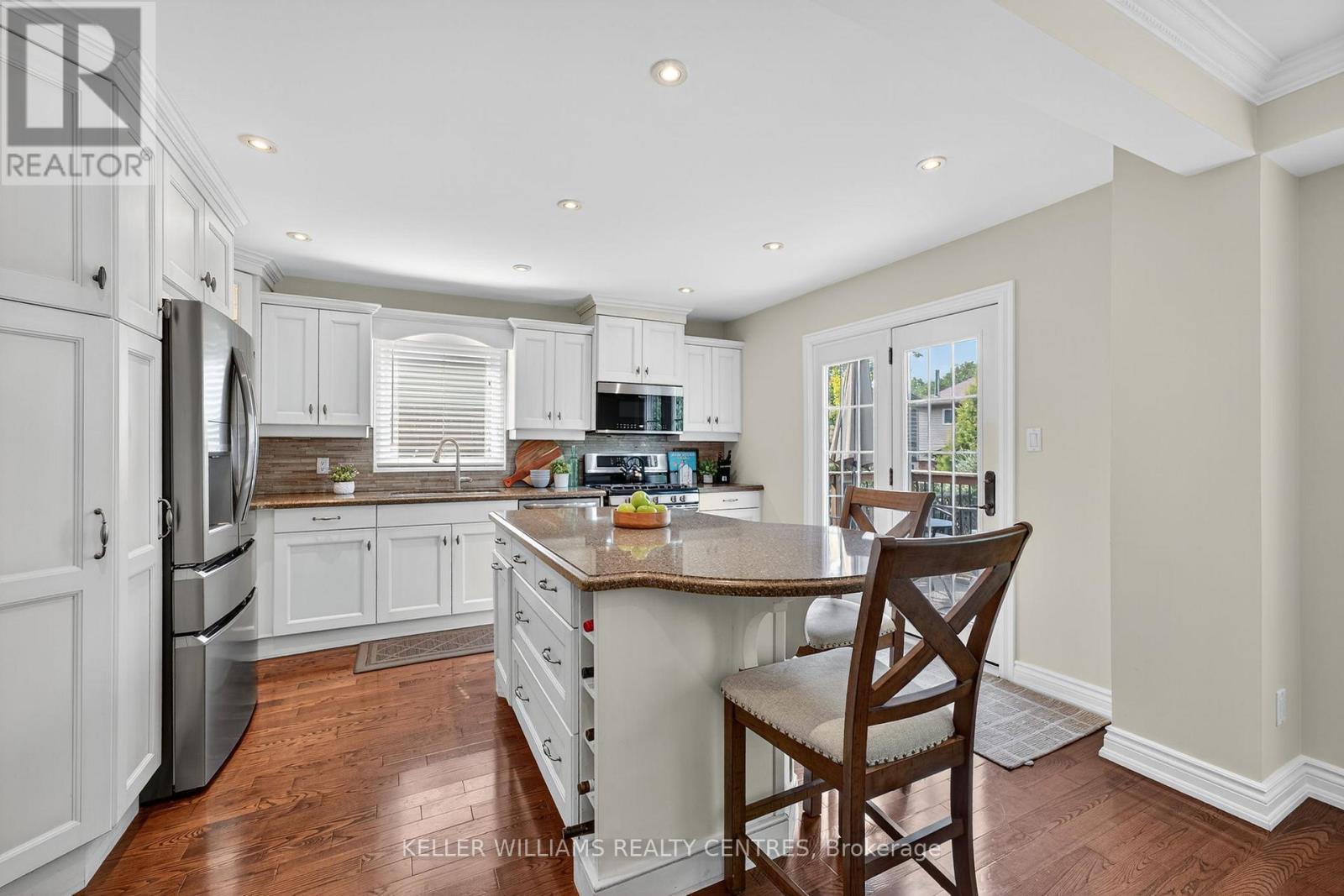 42 Buchanan Crescent, Aurora, Ontario  L4G 5K4 - Photo 14 - N12556688