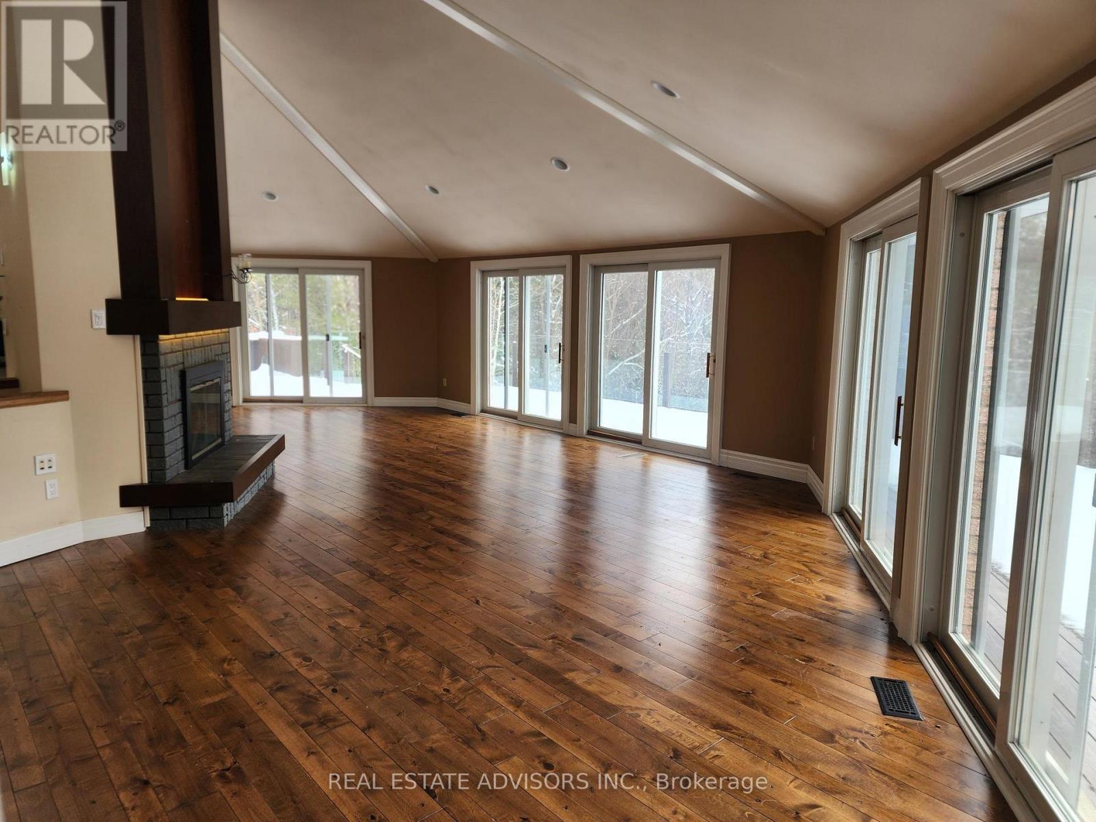 4997 Davis Drive, Whitchurch-Stouffville, Ontario  L4A 1Z1 - Photo 3 - N12556712