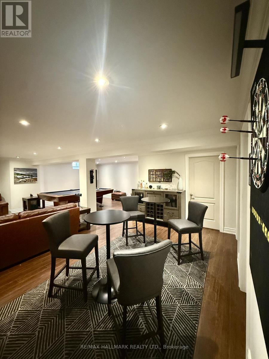 220 Tonner Crescent, Aurora, Ontario  L4G 7T7 - Photo 11 - N12556754