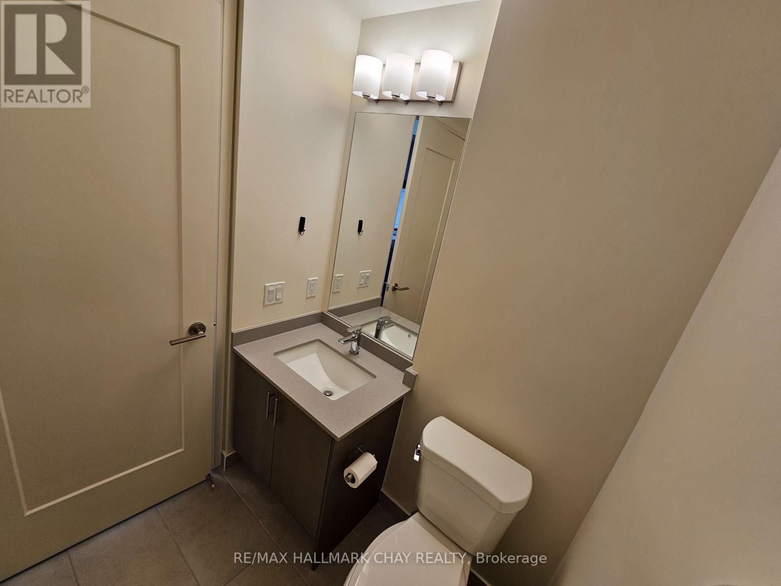 525 - 9000 Jane Street, Vaughan (Concord), Ontario  L4M 2M9 - Photo 6 - N12556778