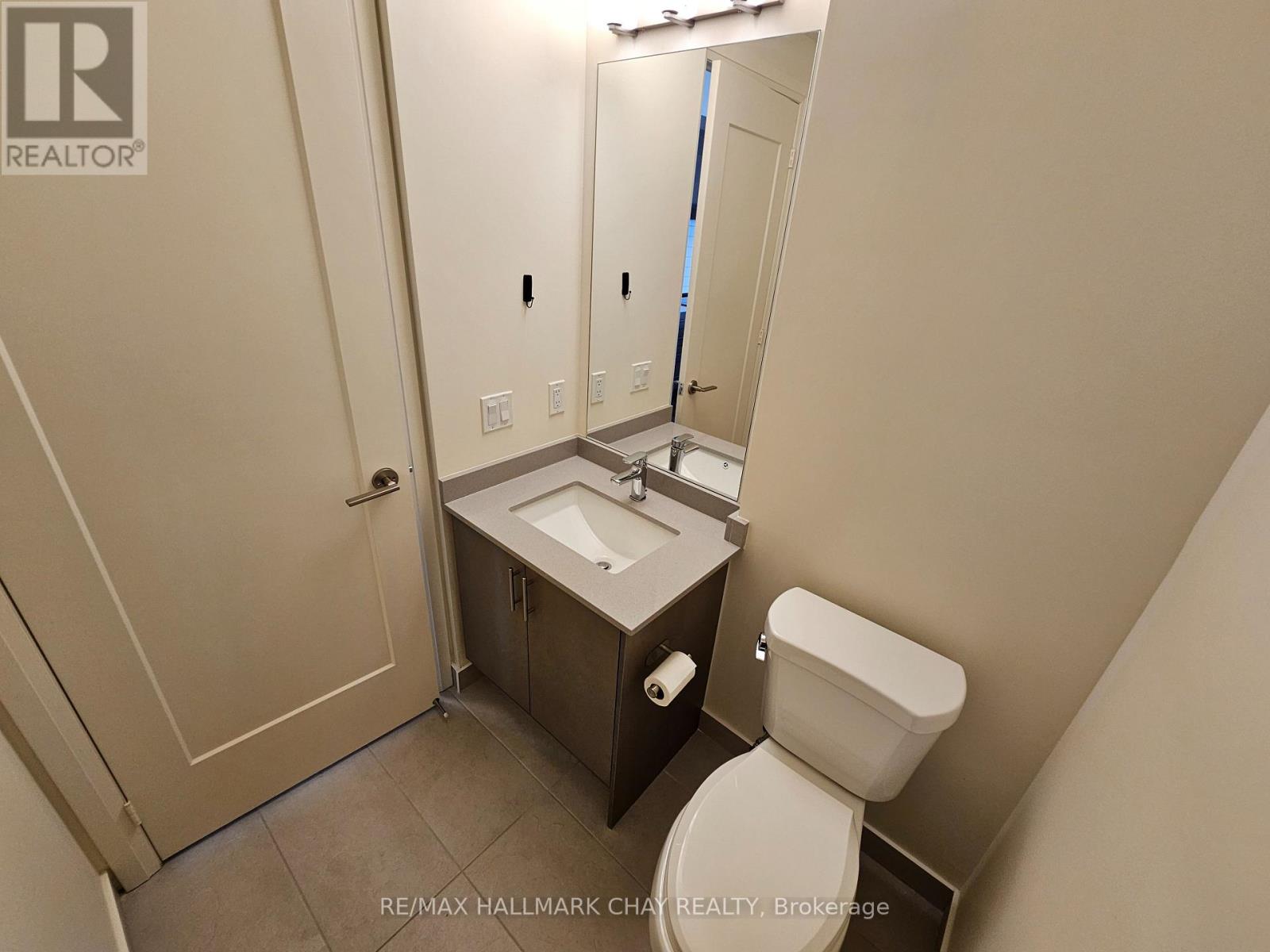 525 - 9000 Jane Street, Vaughan (Concord), Ontario  L4M 2M9 - Photo 8 - N12556778