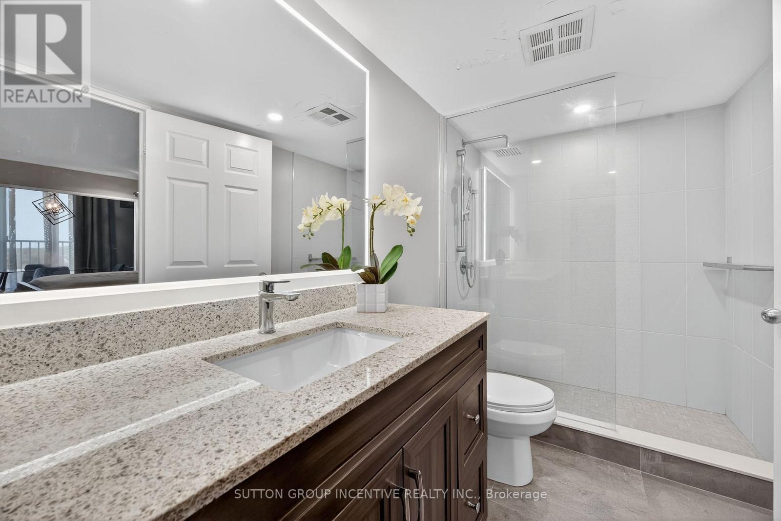 908 - 150 Dunlop Street E, Barrie (City Centre), Ontario  L4M 6H1 - Photo 18 - S12556648