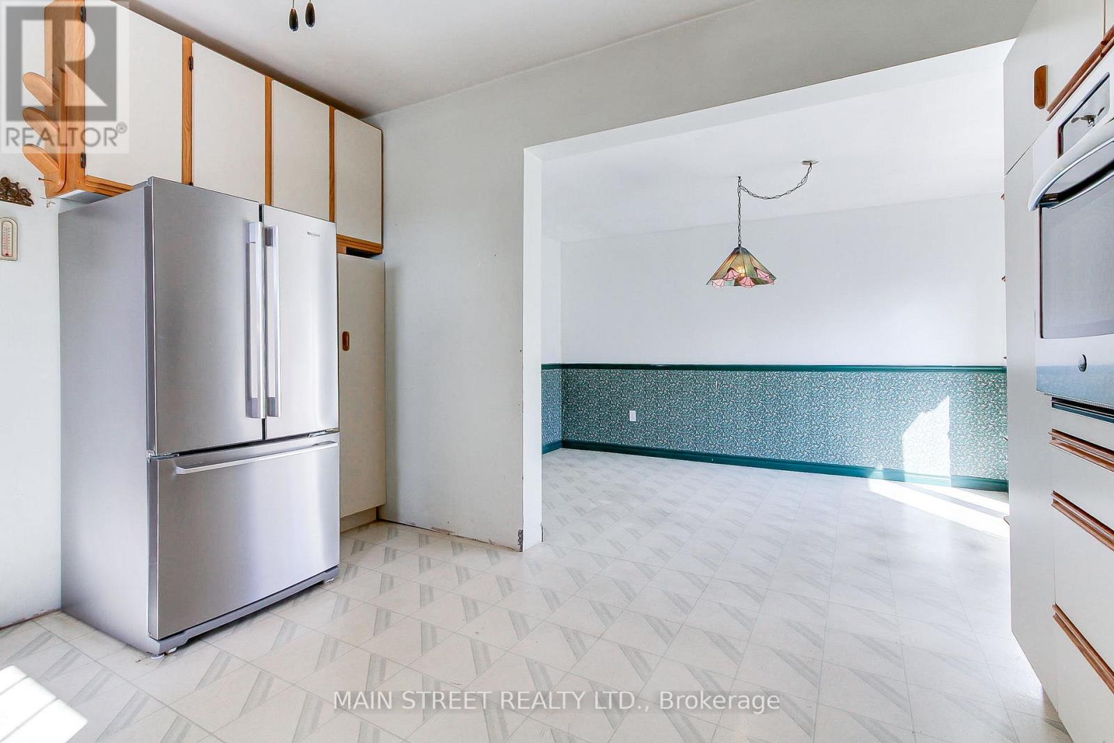 79 Simpson Avenue, Toronto, Ontario  M8Z 1E4 - Photo 16 - W12556622