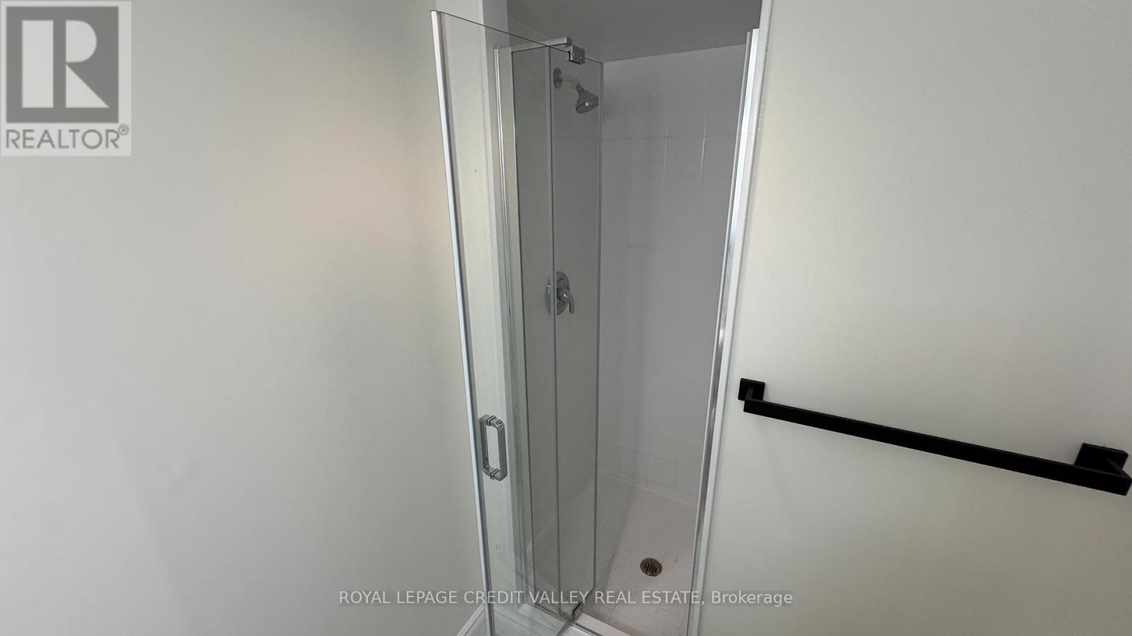 511 - 285 Enfield Place, Mississauga, Ontario  L5B 3Y6 - Photo 16 - W12556624