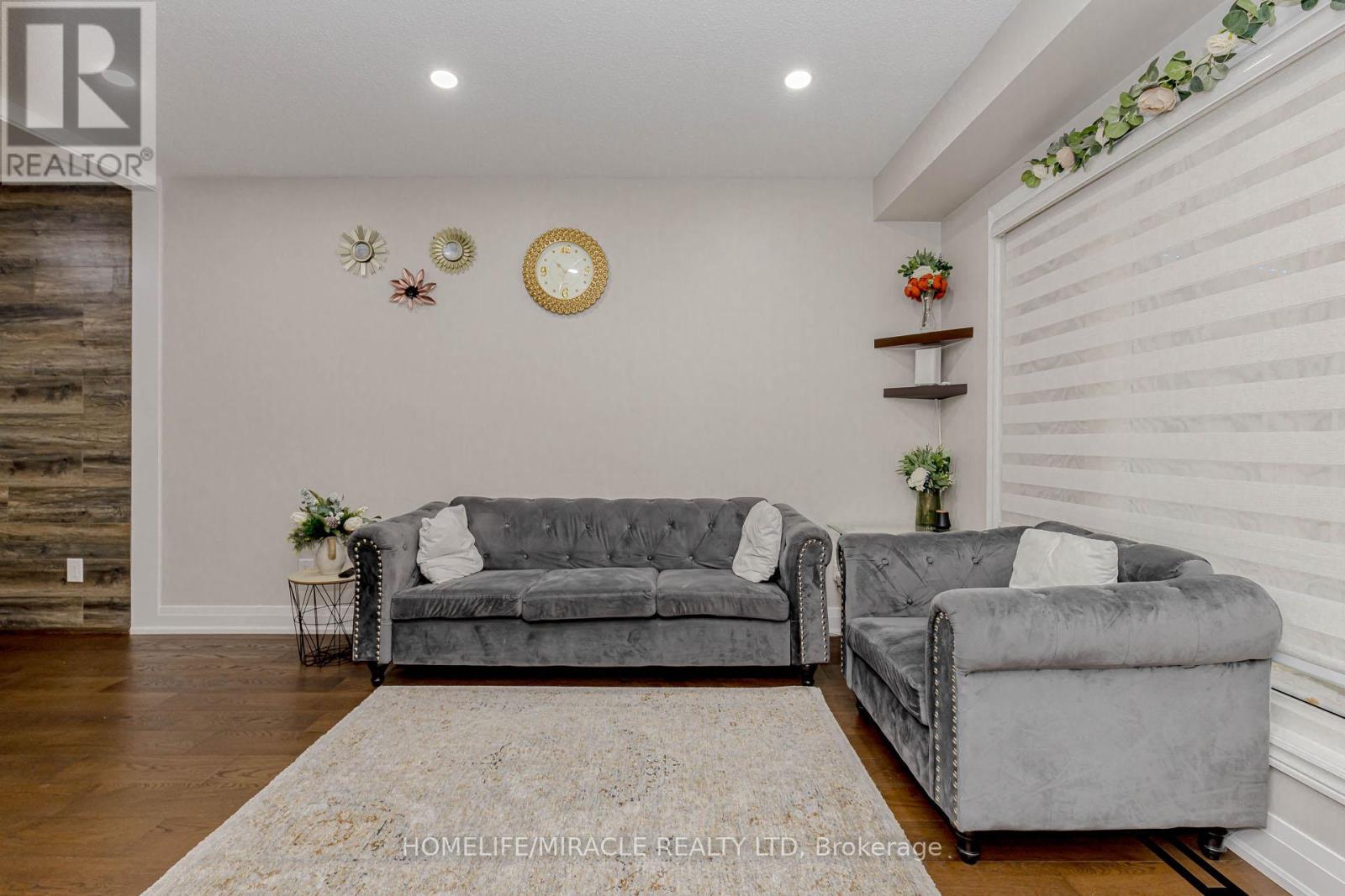 10 Festoon Place, Brampton, Ontario  L6T 4R4 - Photo 11 - W12556626