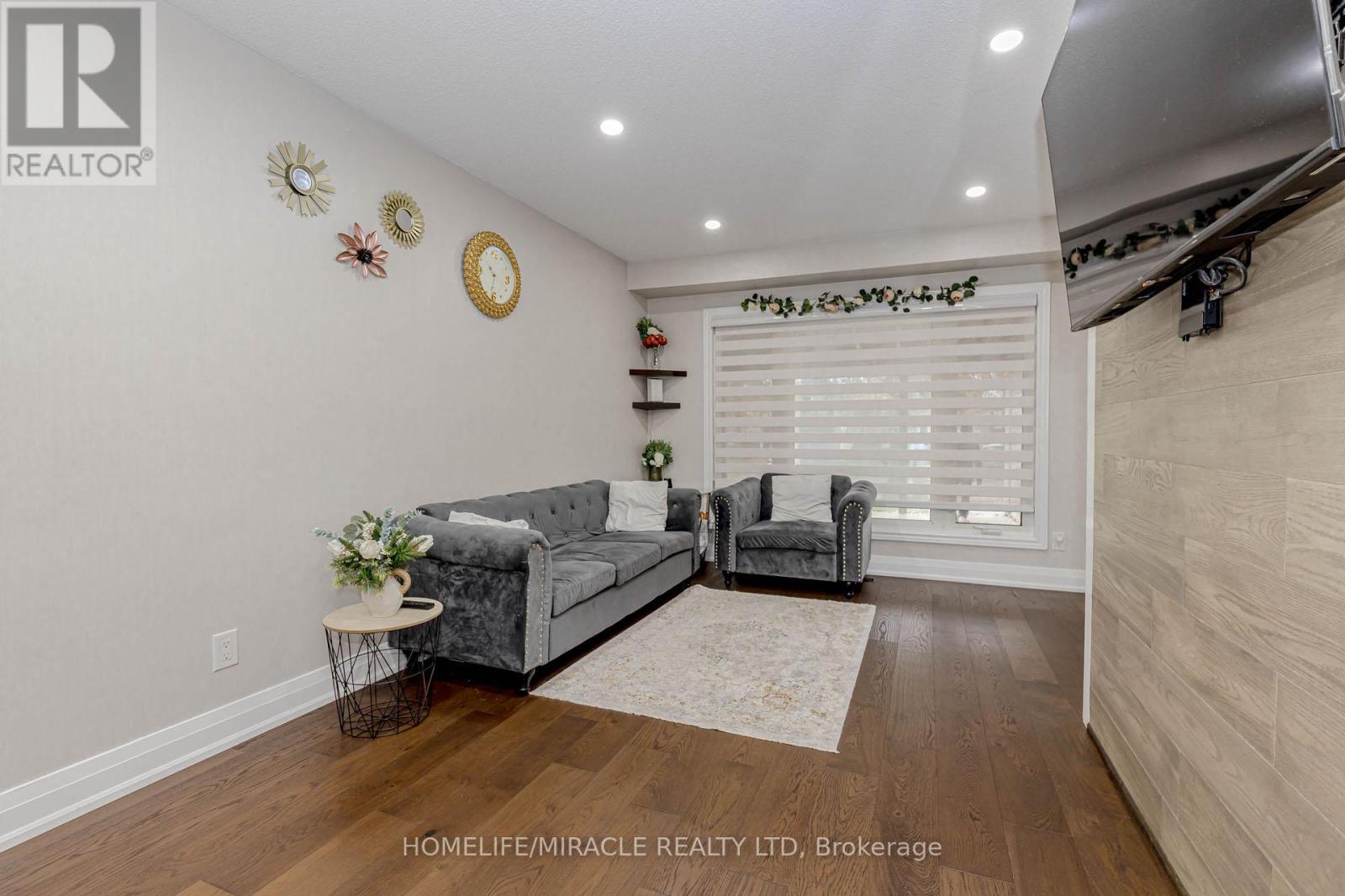 10 Festoon Place, Brampton, Ontario  L6T 4R4 - Photo 12 - W12556626