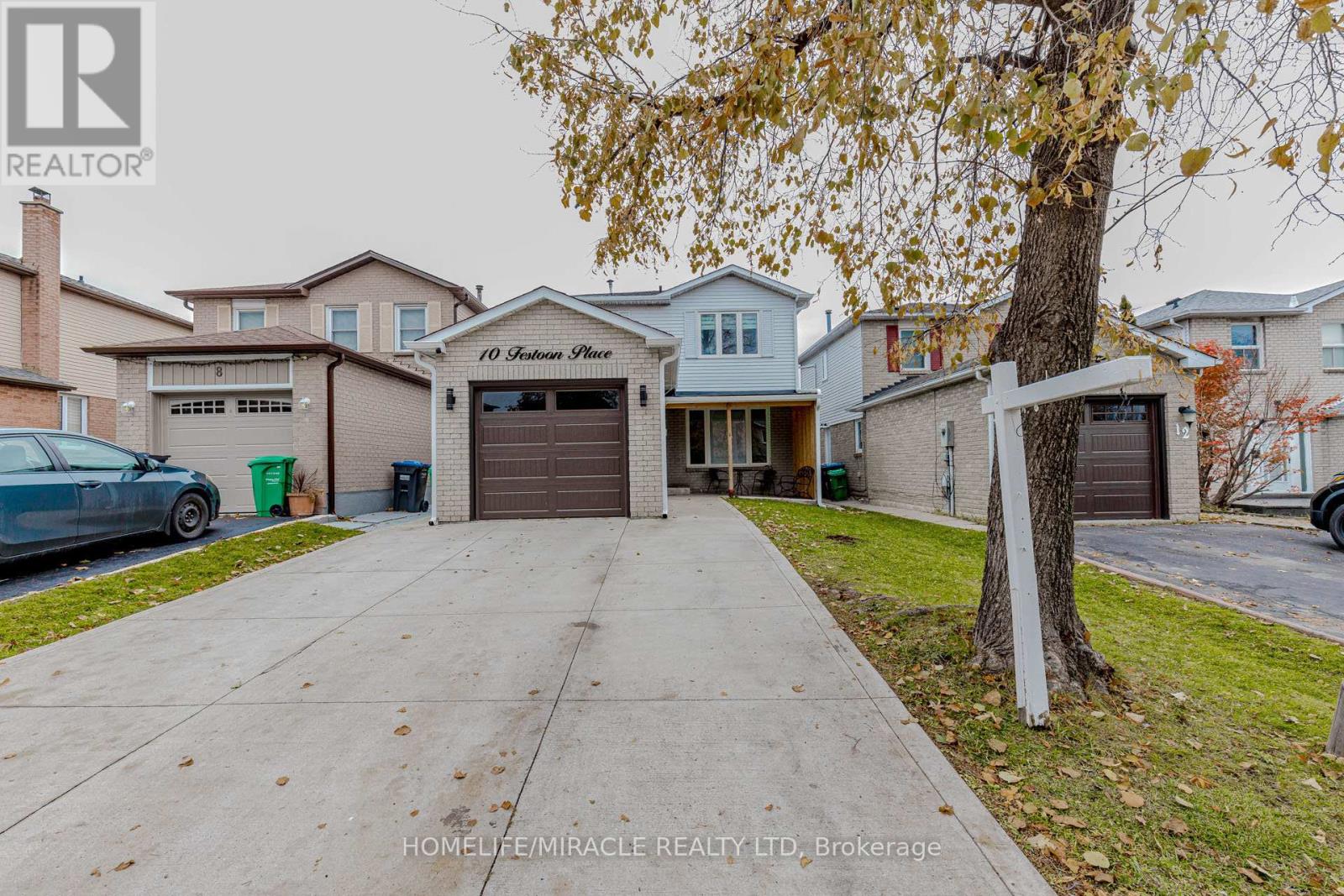 10 Festoon Place, Brampton, Ontario  L6T 4R4 - Photo 2 - W12556626