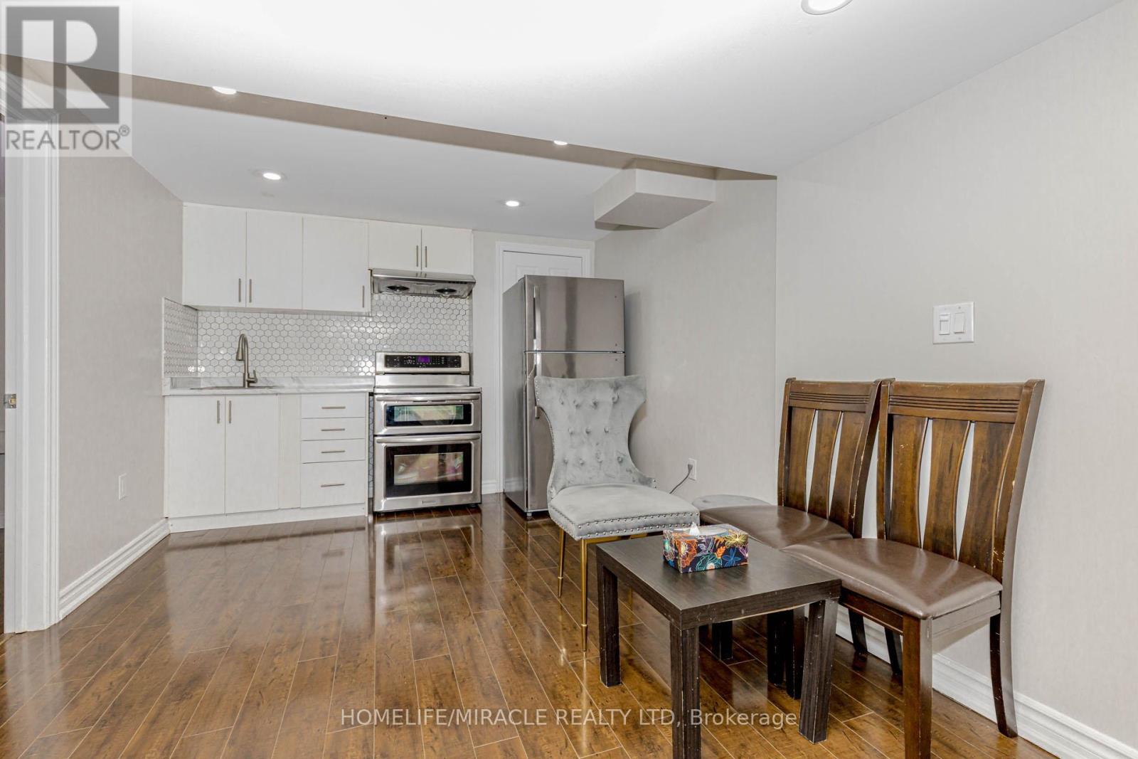 10 Festoon Place, Brampton, Ontario  L6T 4R4 - Photo 40 - W12556626