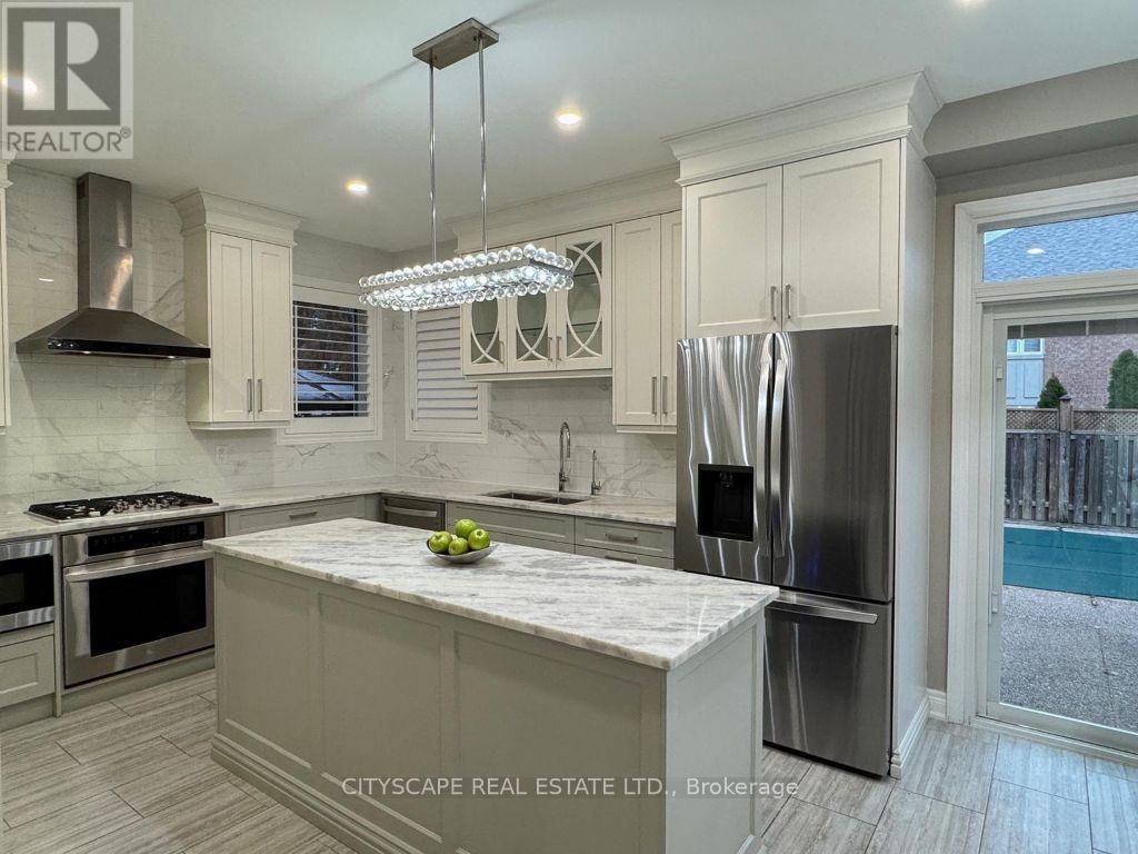 2449 Auckland Drive, Burlington, Ontario  L7L 7A9 - Photo 7 - W12556628