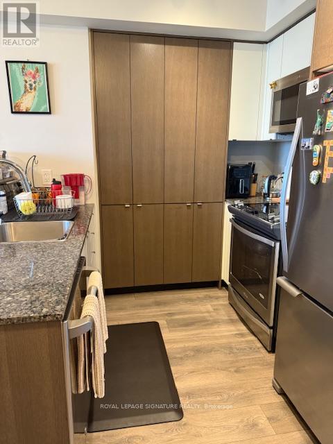 2408 - 9 Valhalla Inn Road, Toronto, Ontario  M9B 0B2 - Photo 6 - W12556660