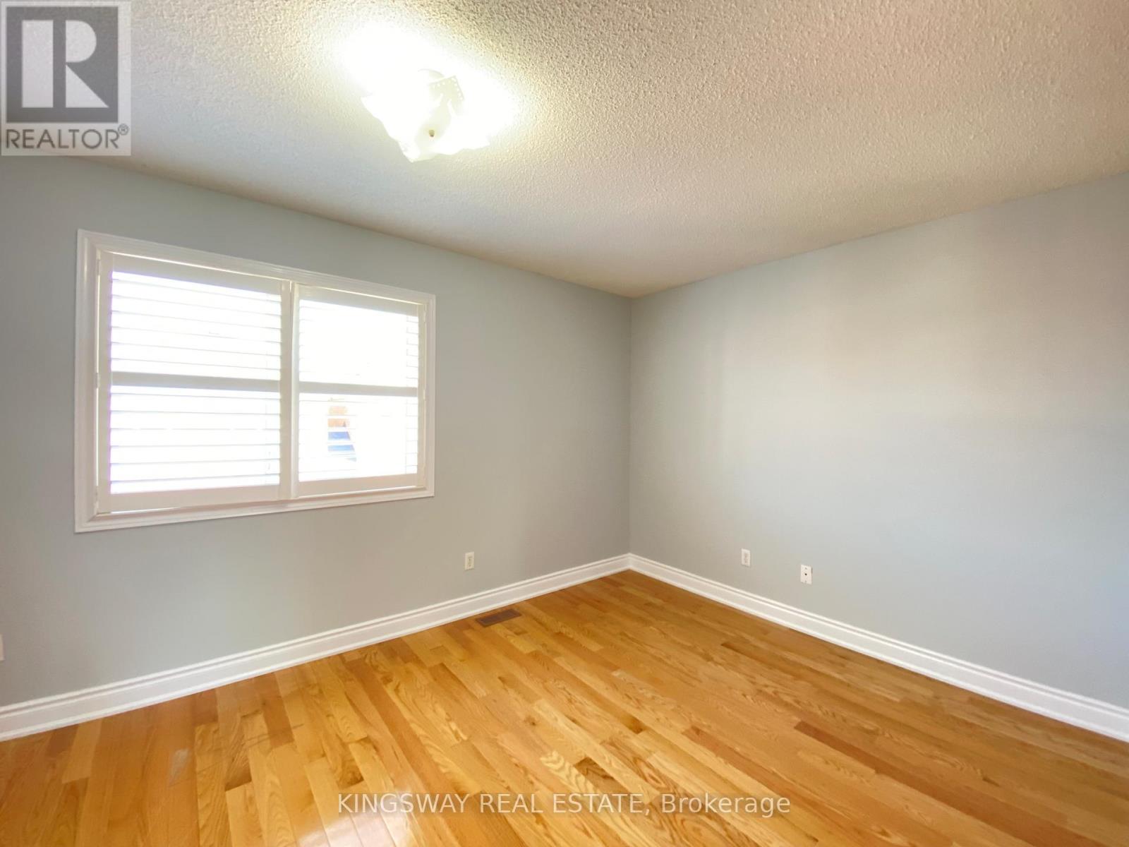 33 Caranci Crescent, Brampton, Ontario  L6P 1H3 - Photo 11 - W12556680