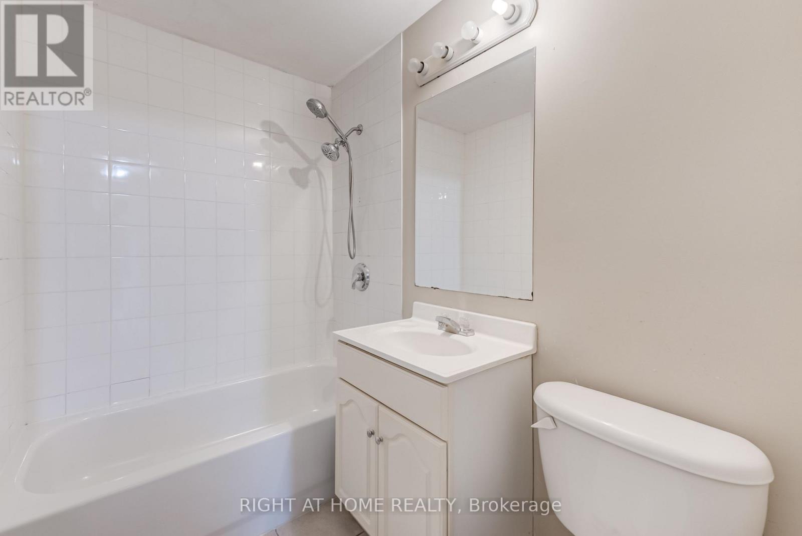 78 - 475 Bramalea Road, Brampton, Ontario L6T 2X2 - Photo 18 - W12556692