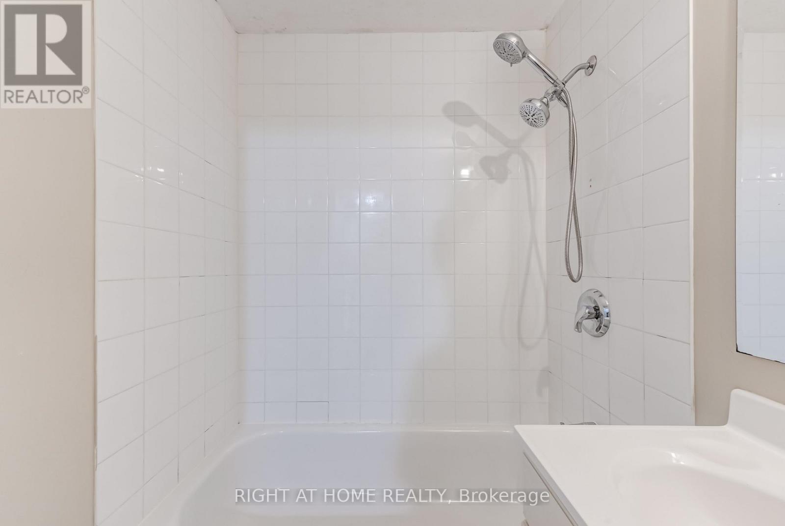 78 - 475 Bramalea Road, Brampton, Ontario L6T 2X2 - Photo 19 - W12556692