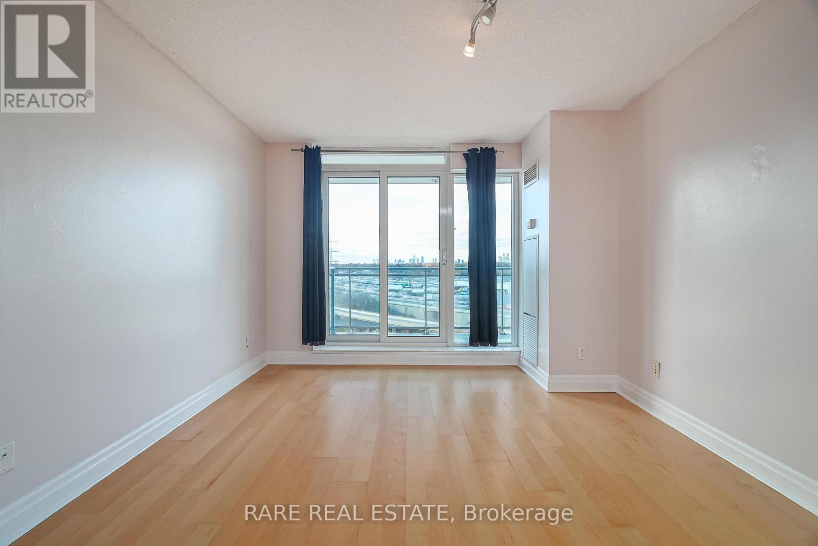 1404 - 2121 Lakeshore Boulevard W, Toronto, Ontario  M8V 4E9 - Photo 13 - W12556706