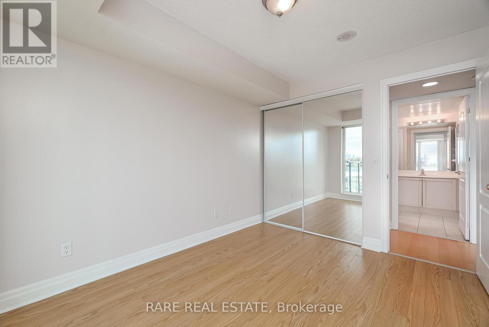 1404 - 2121 Lakeshore Boulevard W, Toronto, Ontario  M8V 4E9 - Photo 5 - W12556706