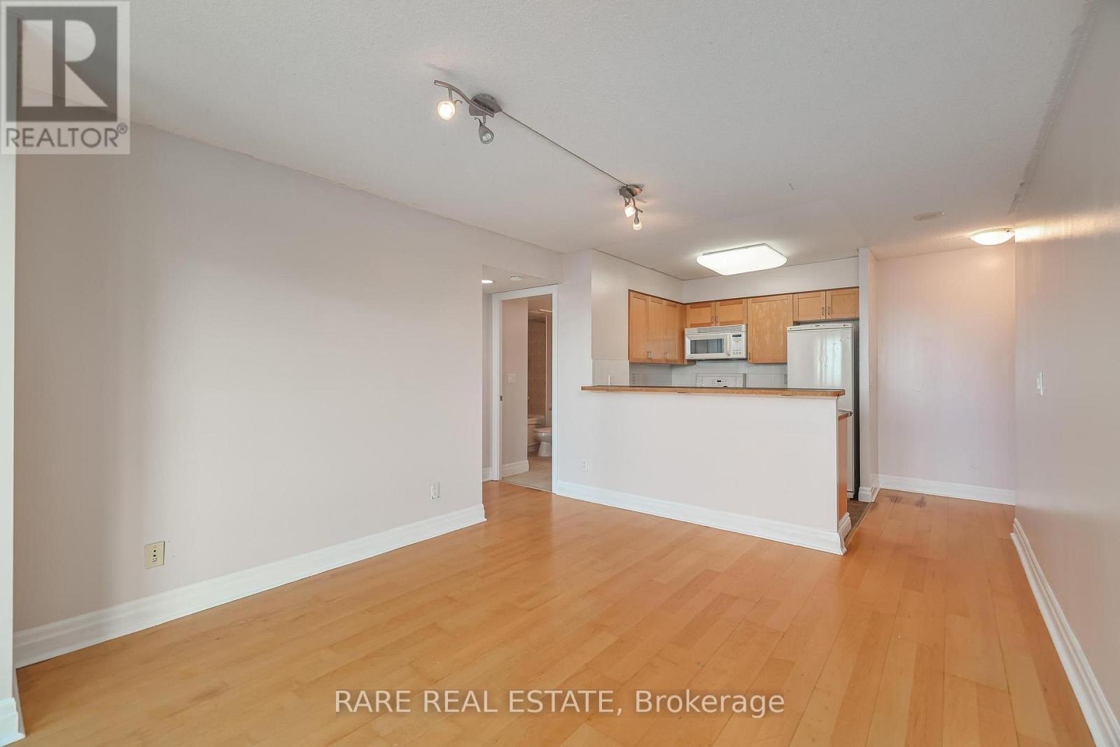 1404 - 2121 Lakeshore Boulevard W, Toronto, Ontario  M8V 4E9 - Photo 7 - W12556706