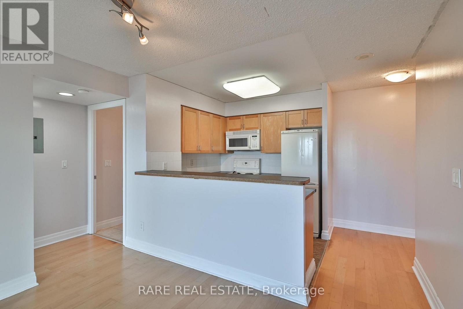 1404 - 2121 Lakeshore Boulevard W, Toronto, Ontario  M8V 4E9 - Photo 9 - W12556706