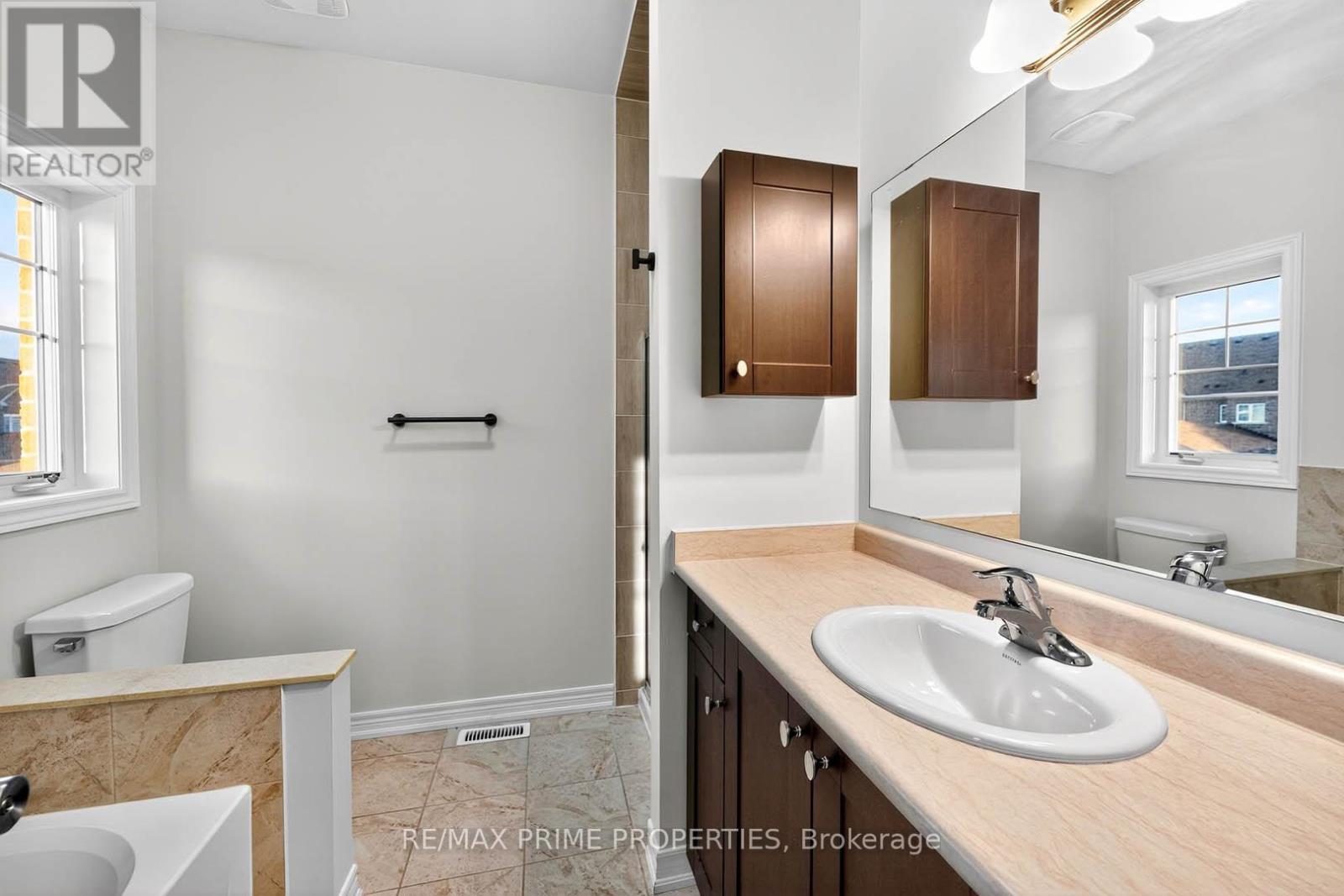 14 Primo Road, Brampton, Ontario  L7A 0Z1 - Photo 28 - W12556718