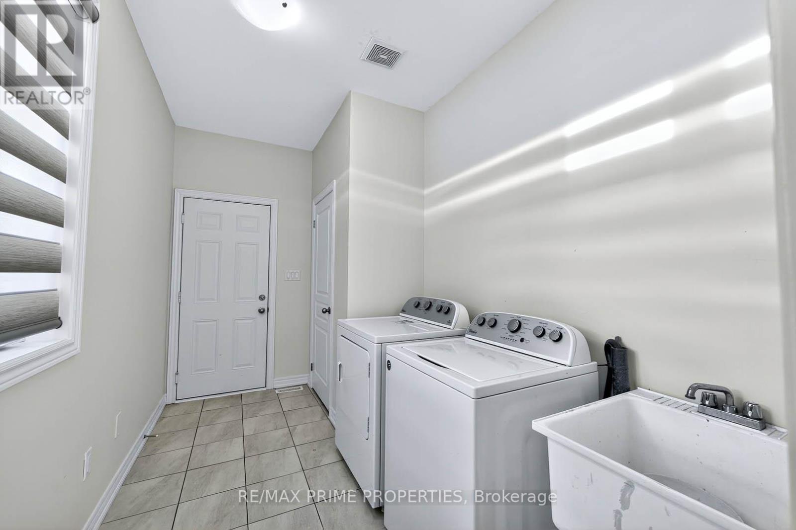 14 Primo Road, Brampton, Ontario  L7A 0Z1 - Photo 41 - W12556718