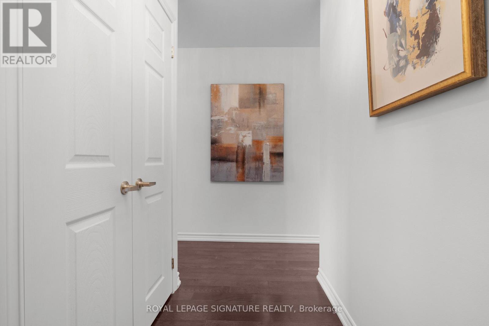 911 - 100 Quebec Avenue E, Toronto, Ontario  M6P 4B8 - Photo 3 - W12556732