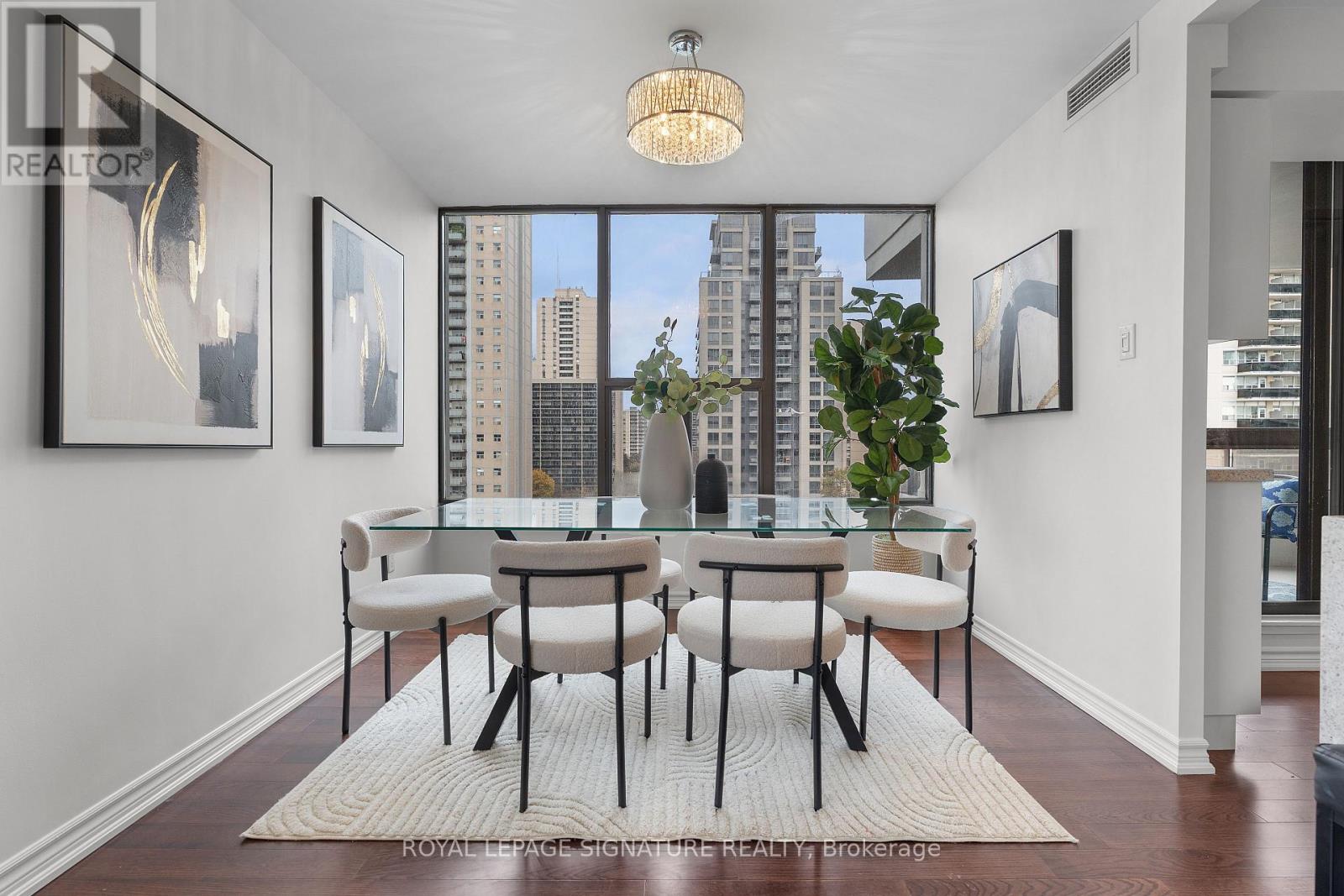 911 - 100 Quebec Avenue E, Toronto, Ontario  M6P 4B8 - Photo 9 - W12556732