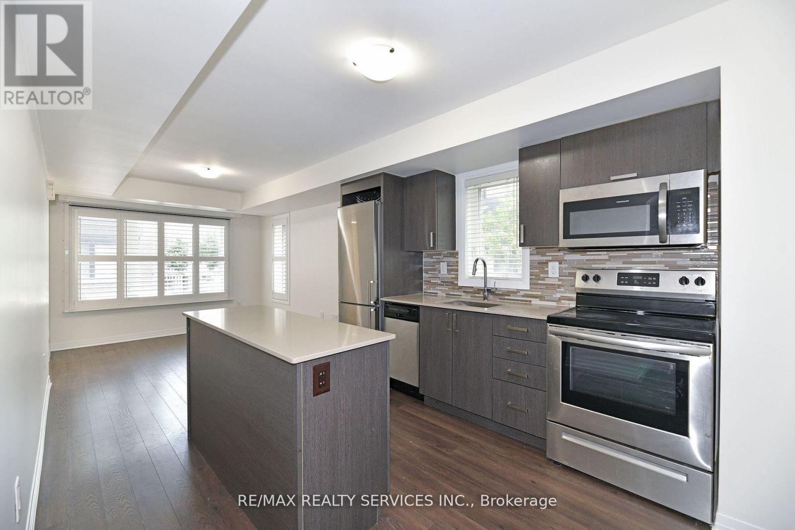 2 - 142 William Duncan Road, Toronto, Ontario  M3K 0C1 - Photo 10 - W12556768