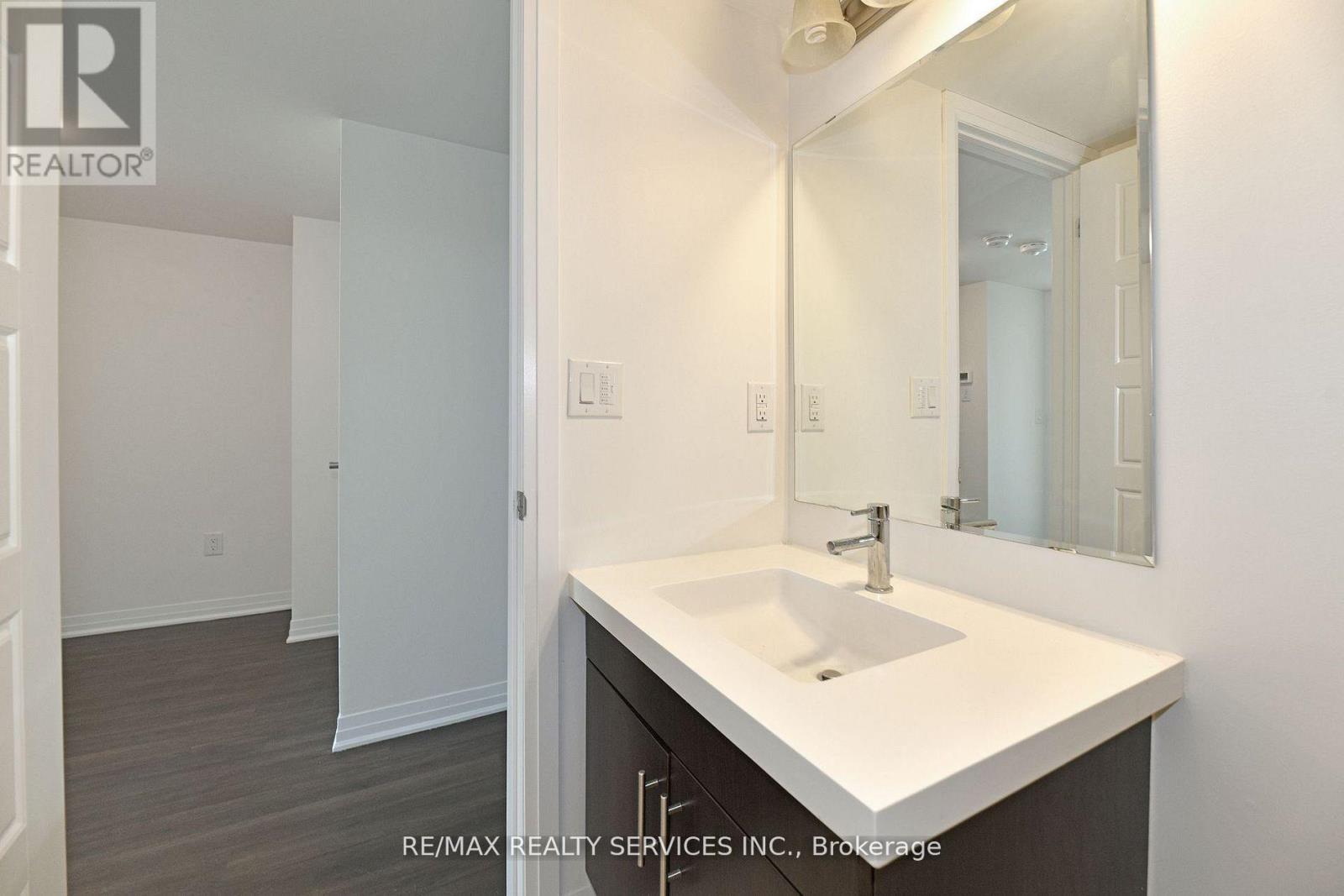 2 - 142 William Duncan Road, Toronto, Ontario  M3K 0C1 - Photo 14 - W12556768