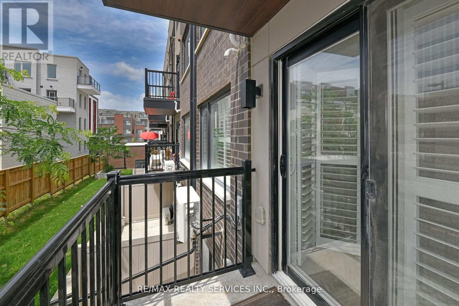 2 - 142 William Duncan Road, Toronto, Ontario  M3K 0C1 - Photo 26 - W12556768